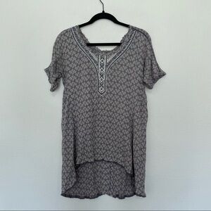 Holding horses anthropologie Aron tunic blouse embroidered yoke grey & blue szXS